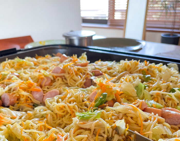 ホットプレートで焼きそば