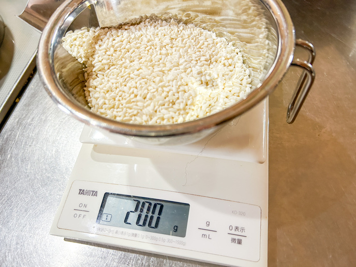 麹と米で作る甘酒